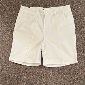 Women's Classic White  Shorts